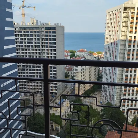 Apartment 1 к аркадия с балконом и морем *